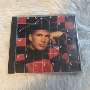 Garth Brooks ‘In Pieces’ CD. 1993. Liberty.